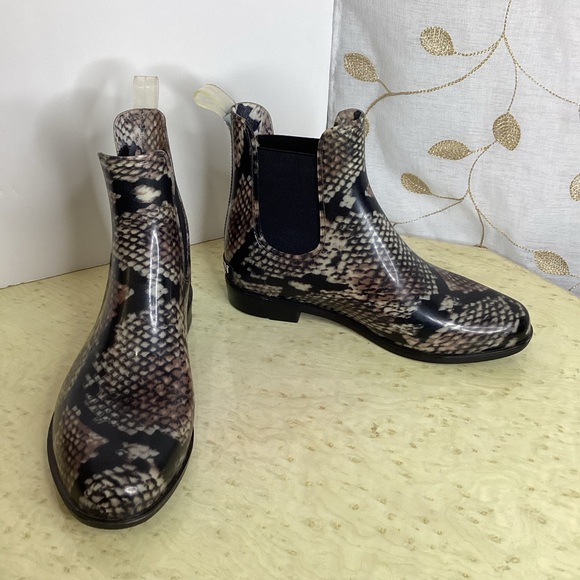 Lauren Ralph Lauren Tally Rubber Rain Boot Booties - Picture 1 of 9